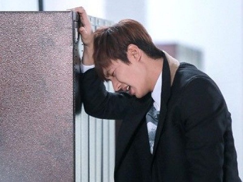 Bỏ mặc vợ bụng bầu, chồng sang chăm tình cũ và nỗi ân hận muộn màng