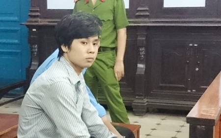 Vừa ra tù, nam thanh niên nhận án chung thân vì đâm chết người