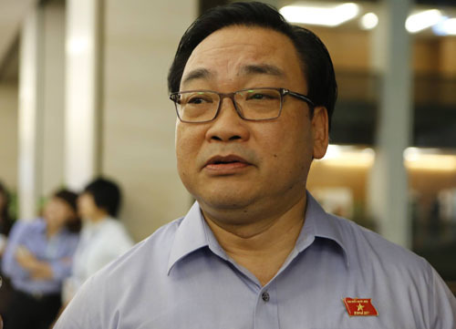 Bí thư Hoàng Trung Hải: Vẫn phải hạn chế xe máy