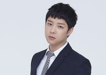 Park Yoochun (JYJ) chính thức công bố ngày kết hôn