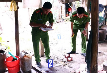 Khống chế kẻ ngáo đá xông vào chợ, chém nhiều người thương vong