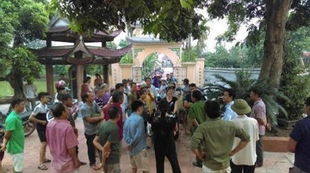Nghi vấn sư trụ trì bán chuông cổ trên 100 năm tuổi