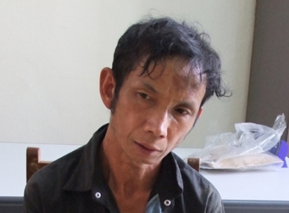 Vận chuyển 1.200 viên ma túy, đối tượng người nước ngoài chống trả lực lượng chức năng