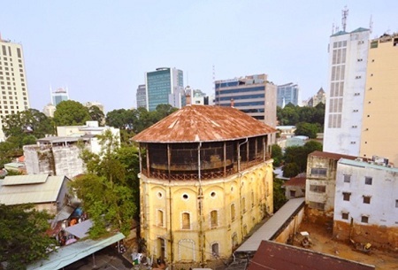 7 thủy đài khổng lồ, hình nấm ở Sài Gòn sẽ bị đập bỏ