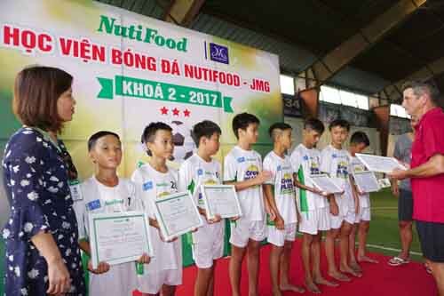 8 thí sinh trúng tuyển vào học viện NutiFood khóa 2