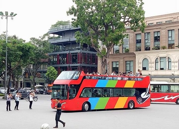 Những hình ảnh đầu tiên của xe buýt 2 tầng tại hà nội