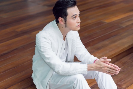 Quang Vinh tiết lộ về mối tình đầu trong ca khúc mới đầy rung động