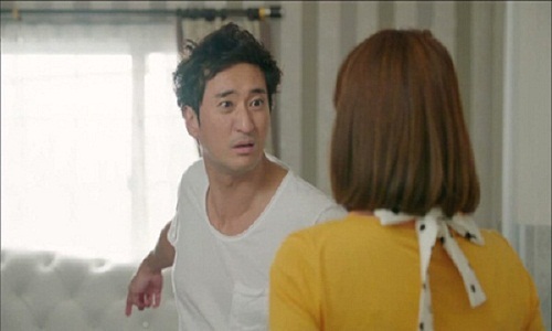 “Đá” bạn gái đang mang bầu, anh vui vẻ cưới con gái sếp công ty