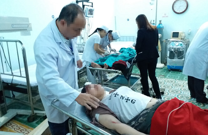 Vụ tai nạn ở Kon Tum: Thêm 11 người nghi phơi nhiễm HIV sau khi cứu hộ