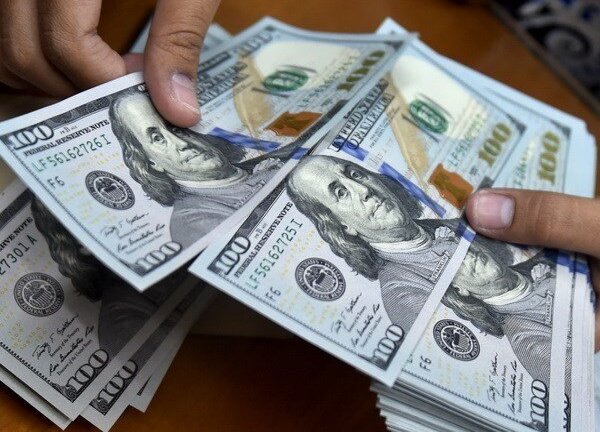 Tỷ giá USD hôm nay 3/7: USD đầu tuần ổn định