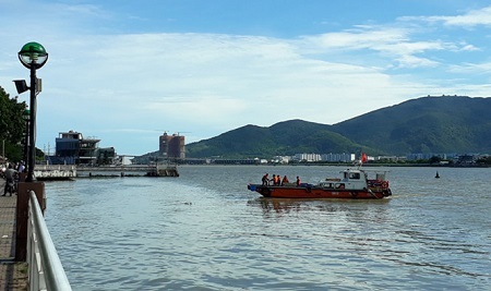 Nhảy xuống sông Hàn cứu người tự tử, nam thanh niên bị nước cuốn mất tích