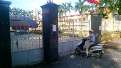 Kỷ luật bí thư, chủ tịch phường đi