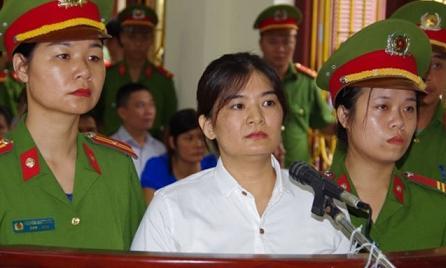 Trần Thị Nga lĩnh 9 năm tù về tội