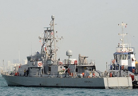 Tàu Mỹ bắn cảnh cáo tàu Iran ở Vịnh Ba Tư