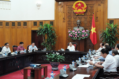 Tổ tư vấn kinh tế của Thủ tướng 'bắt bệnh' và 'trị bệnh' nền kinh tế