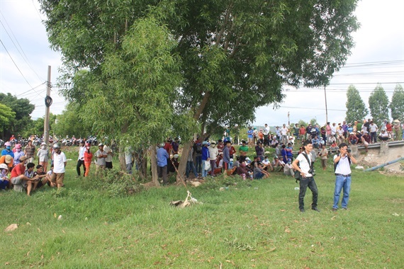 Phát hiện thi thể người đàn ông nổi trên mặt nước