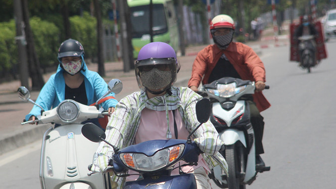 Ngày mai, Hà Nội nắng nóng, chiều tối mưa rào