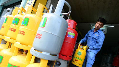 Giá gas tăng 27.000 đồng mỗi bình 12kg