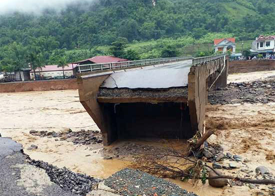 Cận cảnh lũ ống san phẳng nhiều khu vực vùng Tây Bắc 