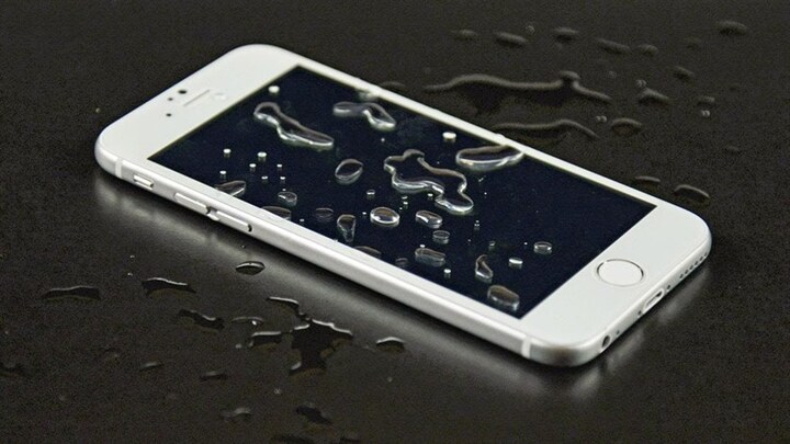 Cách cứu smartphone bị vào nước hiệu quả