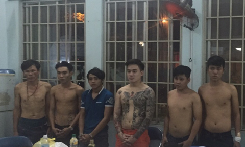 Đánh sập băng bảo kê mại dâm nam trước cổng trường ĐH Bách Khoa