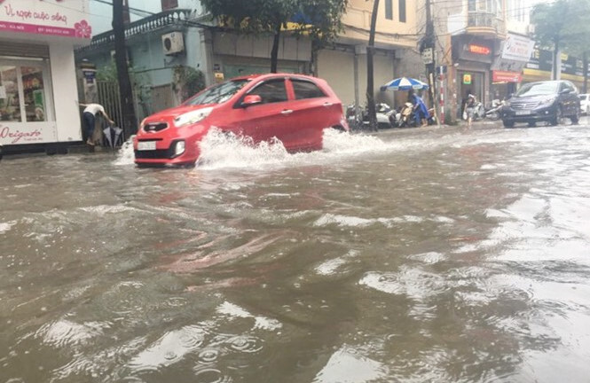 Dự báo thời tiết ngày 19/8: Hà Nội tiếp tục mưa về đêm và sáng sớm