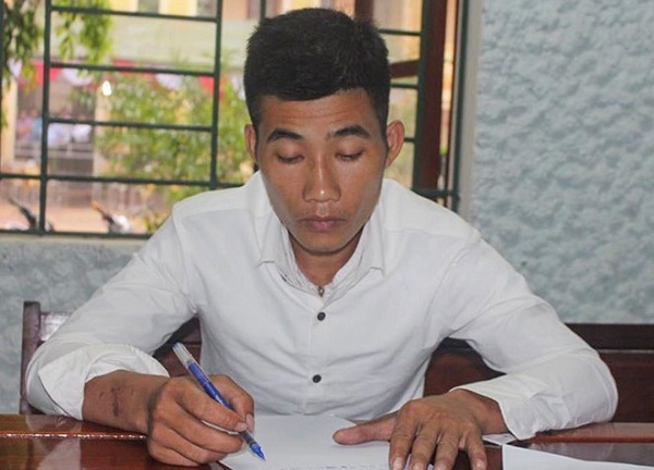 9X uy hiếp nhân viên gác chắn đường sắt, cướp 115.000 đồng