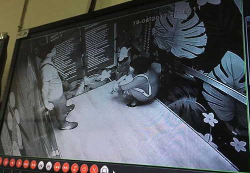 Đôi nam nữ gặp nạn trong thang máy toà nhà Hei Tower