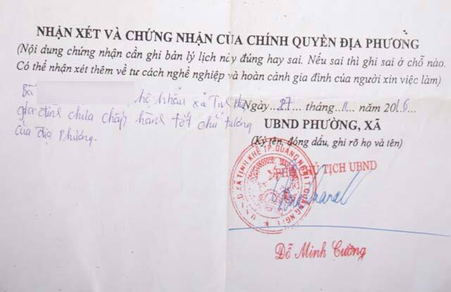 Cô gái đành nghỉ việc vì lý lịch bị