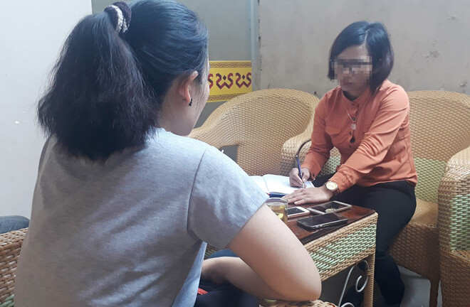 Nữ giáo viên tố hiệu phó dùng clip 