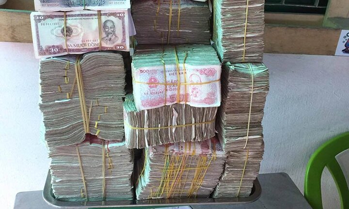 Công an không xử lý tài xế trả tiền lẻ qua trạm thu phí Cai Lậy