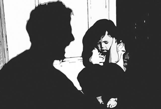 Bé gái bị bạn trai quen qua mạng giở trò đồi bại ngay lần đầu gặp mặt