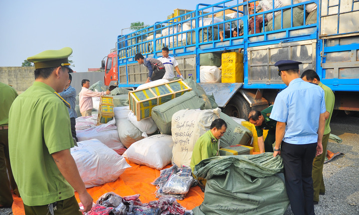 Quản lý thị trường phát hiện hơn 1.400 vụ vi phạm trong tuần qua