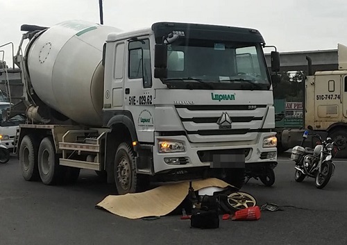 2 người tử vong sau 2 tai nạn giao thông ở TP HCM