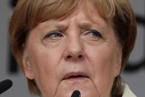 Bà Merkel tuyên bố không hối hận về chính sách tị nạn
