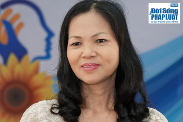 Hai xe khách tông nhau trên cao tốc Pháp Vân - Cầu Giẽ, 10 người bị thương