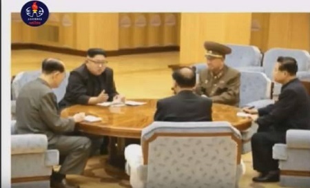 Triều Tiên công bố hình ảnh ông Kim Jong-un ký lệnh thử bom nhiệt hạch