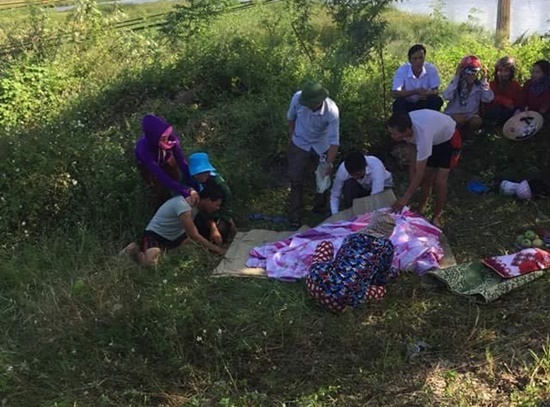 Vụ mẹ mang bầu ôm 2 con nhảy sông tự tử: Tìm thấy thi thể bé gái