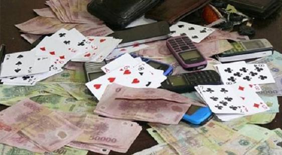 Bí thư, chủ tịch xã bị khởi tố vì đánh bạc tại trụ sở