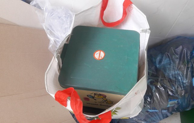 Phát hiện 2 thi thể bé gái sơ sinh trong nhà vệ sinh công ty