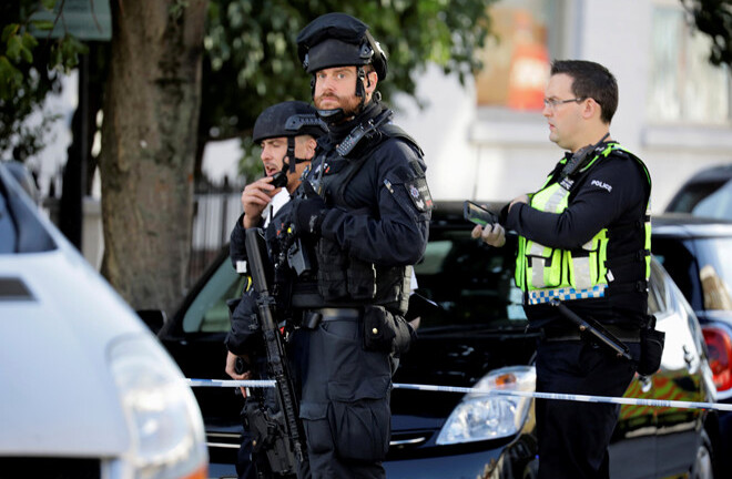 Bắt nghi phạm đánh bom tàu điện ngầm London