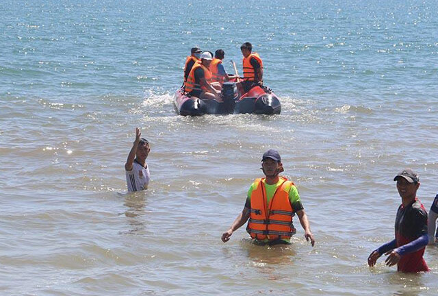 Giám đốc Ban Quản lý Cảng cá Quảng Ngãi mất tích khi tắm biển