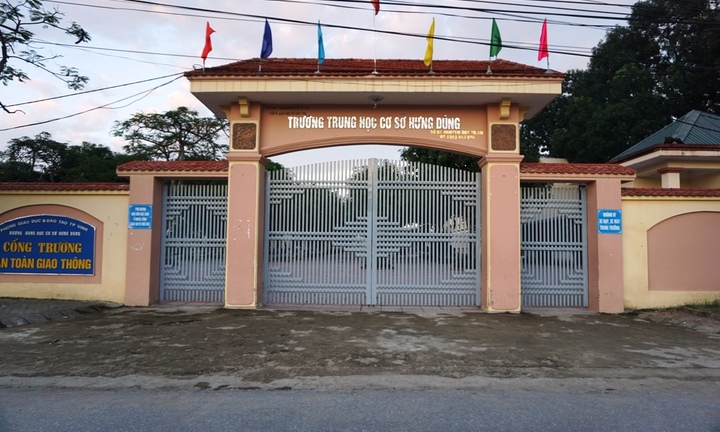 Gần 100% phụ huynh, giáo viên một trường học nhất quyết xin bỏ chương trình trường học mới