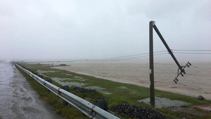 Các địa phương bị ảnh hưởng do bão số 10 có điện trở lại