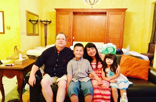 Vợ Việt - chồng Tây: Những nàng dâu Việt khiến chồng 