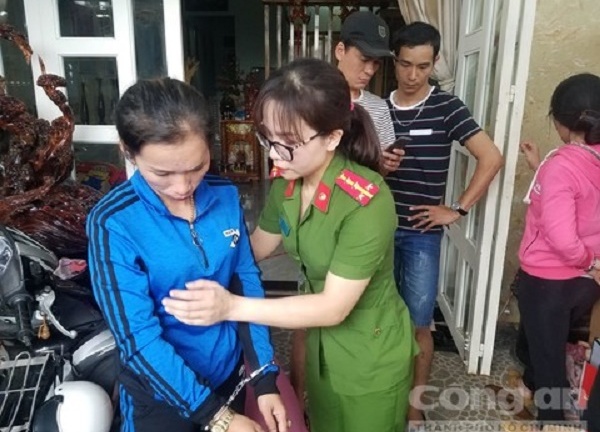 Tụ điểm ma túy gắn hàng loạt camera của 