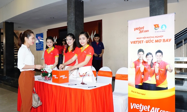 Sức hấp dẫn việc làm trong không gian Vietjet