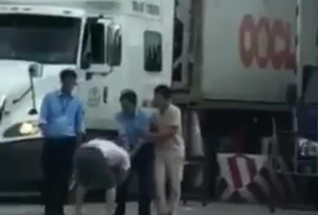 Tạm đình chỉ 3 nhân viên trạm BOT quốc lộ 5 hành hung tài xế