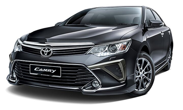 Mới đầu tháng 10, Toyota Camry giảm sốc 120 triệu đồng