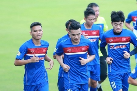 Việt Nam vs Campuchia: Quyết tâm chơi 200% phong độ để tri ân HLV Mai Đức Chung